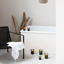 Carica l'immagine nel visualizzatore di Gallery, SCENTED CANDLE - Fig & apricot