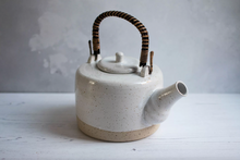 Carica l'immagine nel visualizzatore di Gallery, TEIERA BIANCA - GRES
