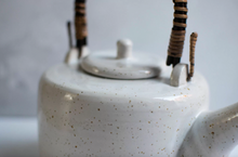 Carica l'immagine nel visualizzatore di Gallery, TEIERA BIANCA - GRES