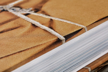 Carica l'immagine nel visualizzatore di Gallery, CHRISTO AND JEANNE-CLAUDE . Updated Edition XXL