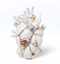 Carica l'immagine nel visualizzatore di Gallery, LOVE IN BLOOM KINTSUGI