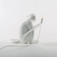 Carica l'immagine nel visualizzatore di Gallery, MONKEY LAMP SEDUTA